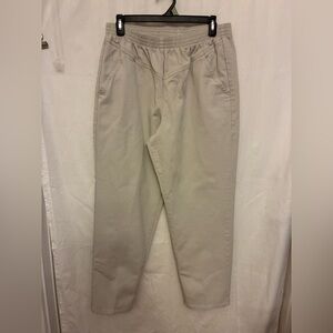 IC Isaac’s size 14 petite pull on khaki pants 100% heavy cotton elastic waist